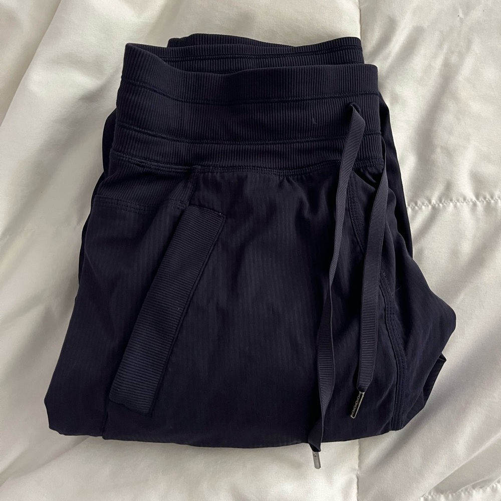 lululemon Dance Studio Pant III size 4 Midnight Navy